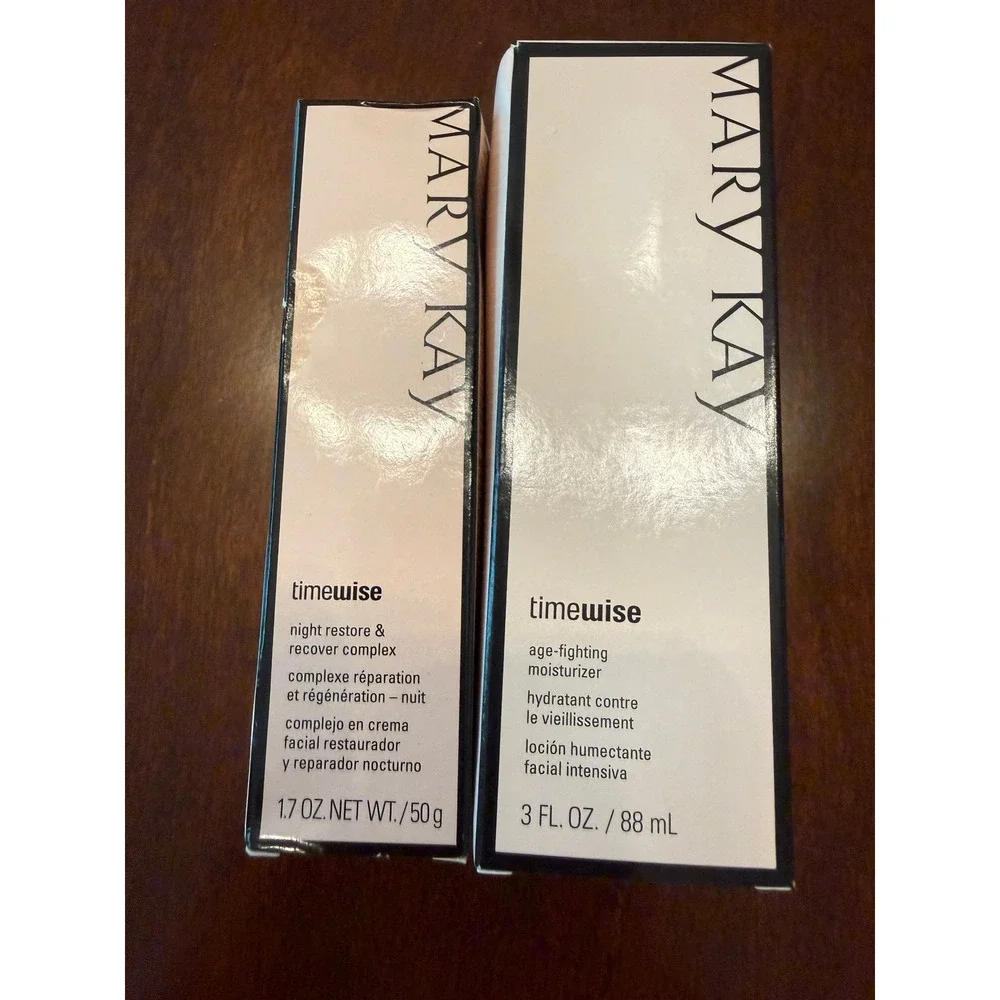 Mary Kay TimeWise Age-Fighting Moisturizer & Night Restore Recover Complex Set
